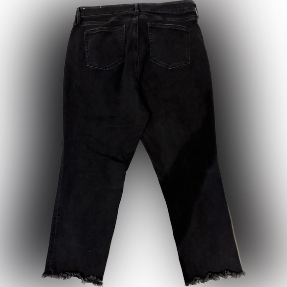 LOFT plus High Waist straight crop. Size 16 - Picture 2 of 3